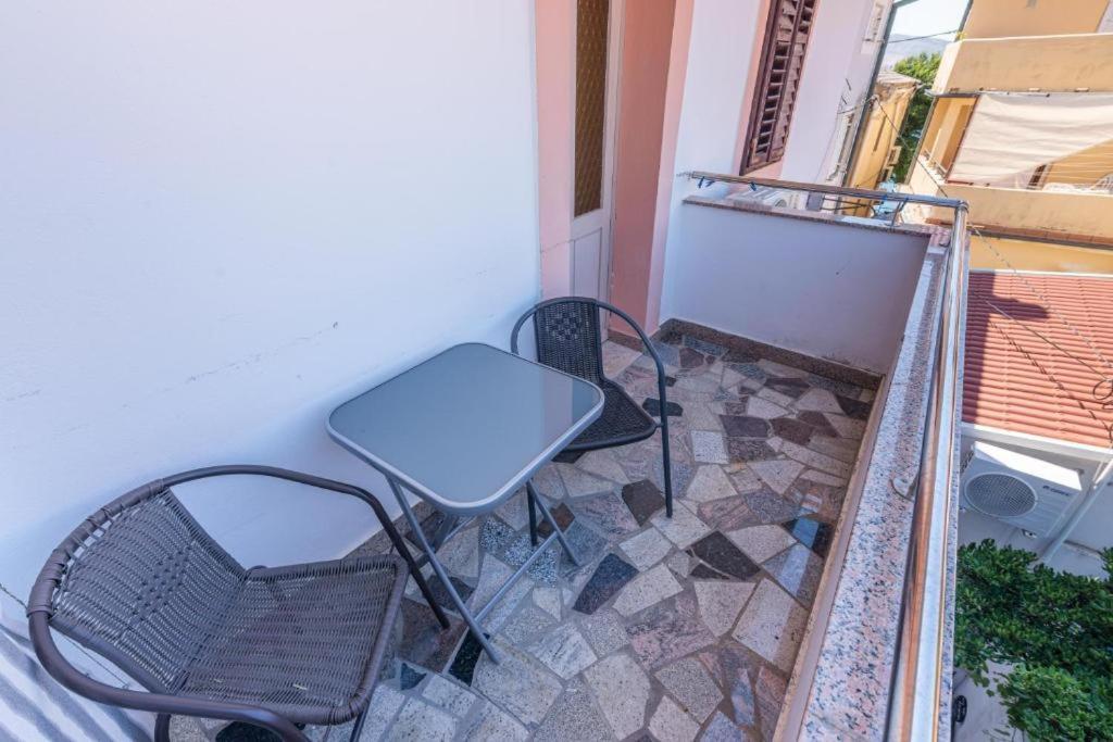 Rooms & Studio Apartments By The Way Baska  Bagian luar foto