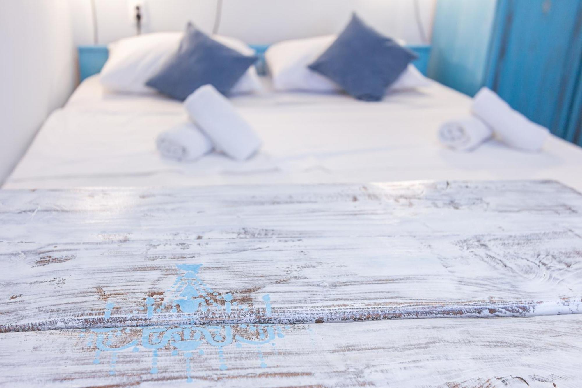 Rooms & Studio Apartments By The Way Baska  Bagian luar foto