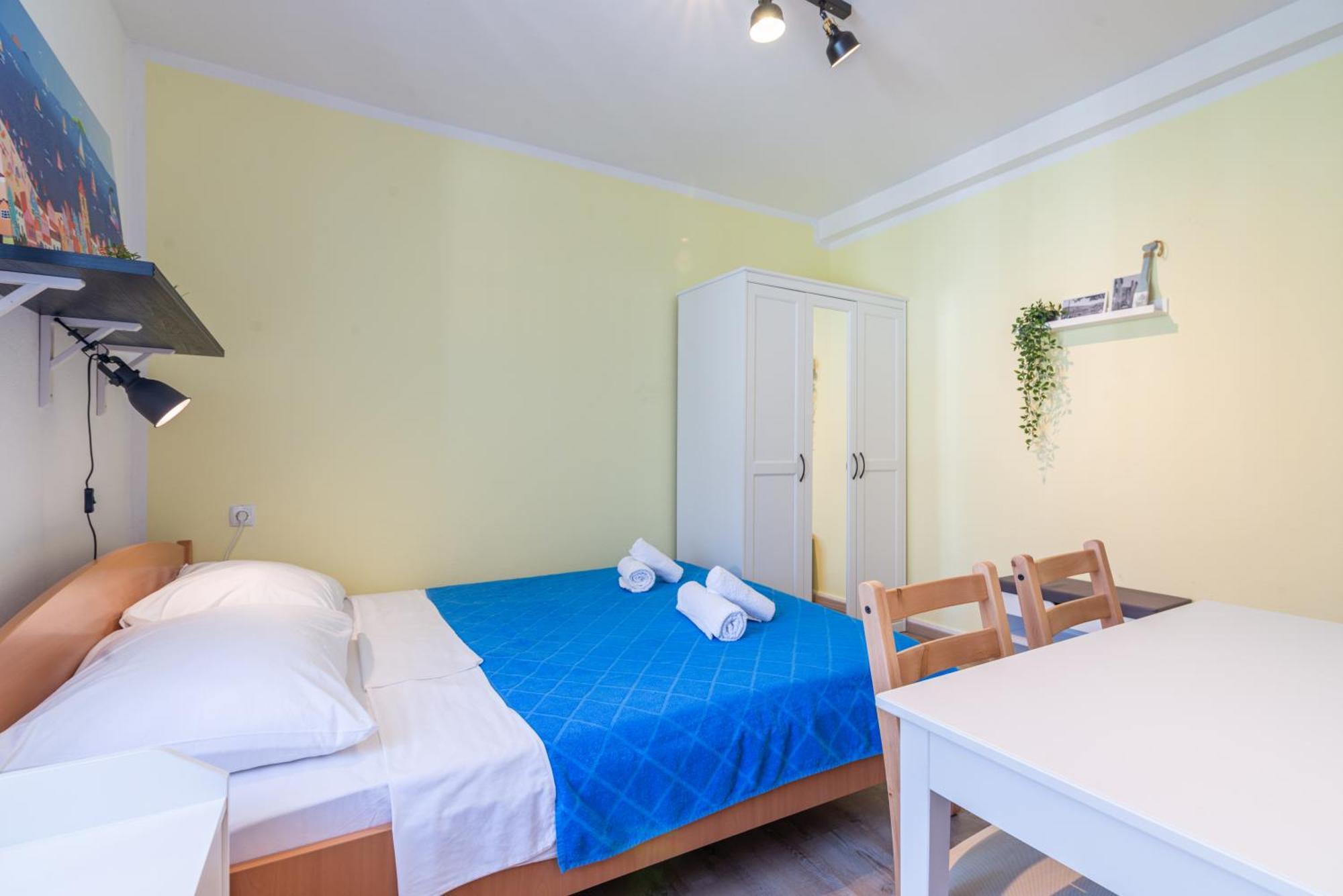 Rooms & Studio Apartments By The Way Baska  Bagian luar foto